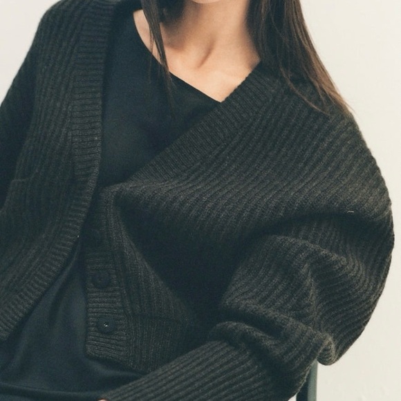 LE KASHA Monaco Cashmere Cropped Ribbed Button Cardigan Green One Size - Picture 1 of 6